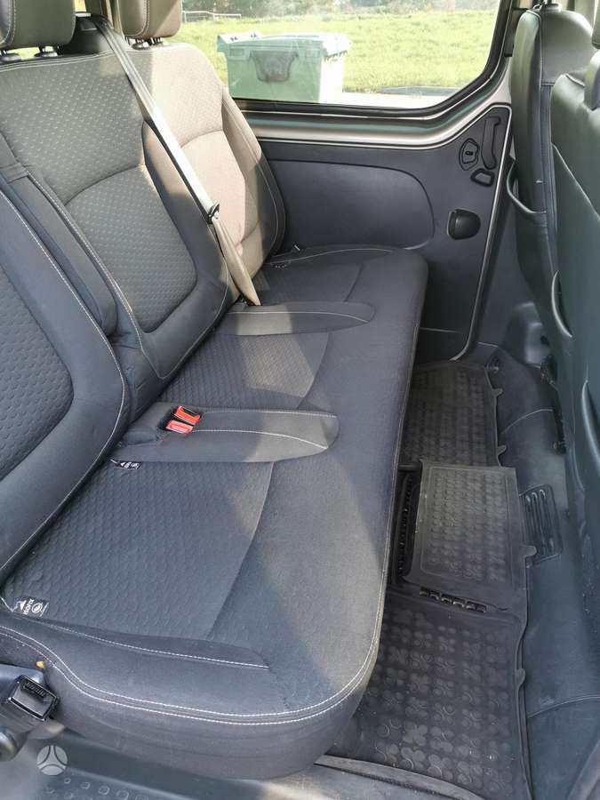 Opel Vivaro, passenger minibus
