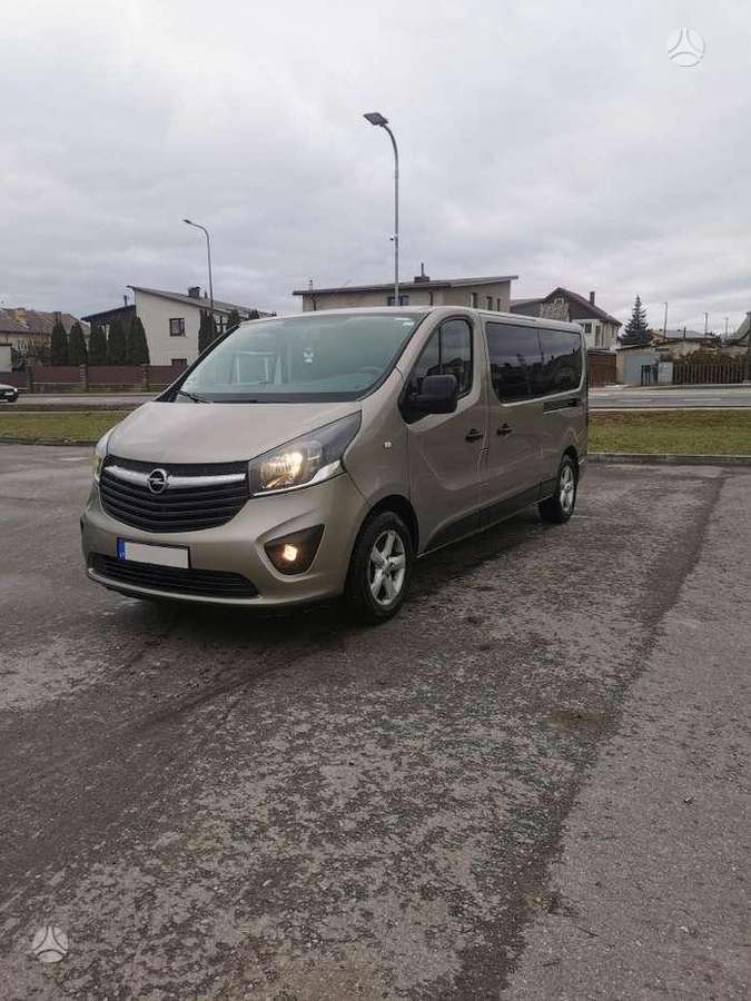 Opel Vivaro, passenger minibus