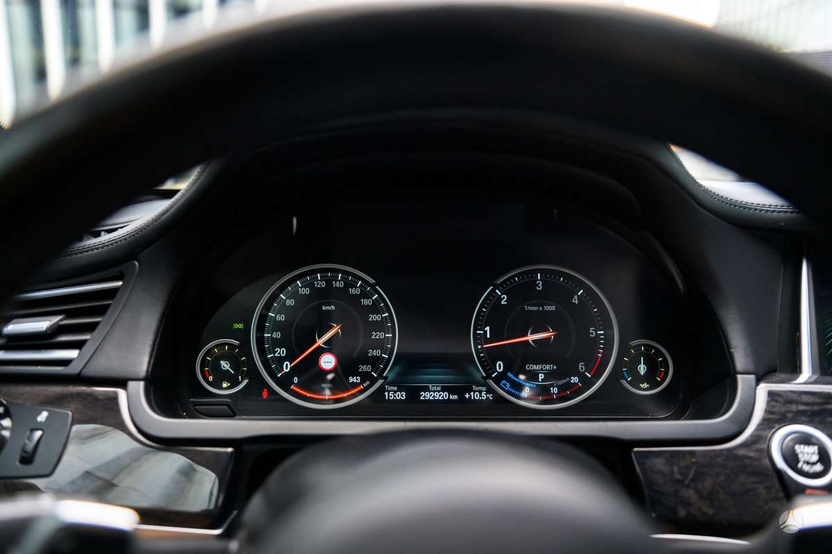 BMW 730, 3.0 l., Седан