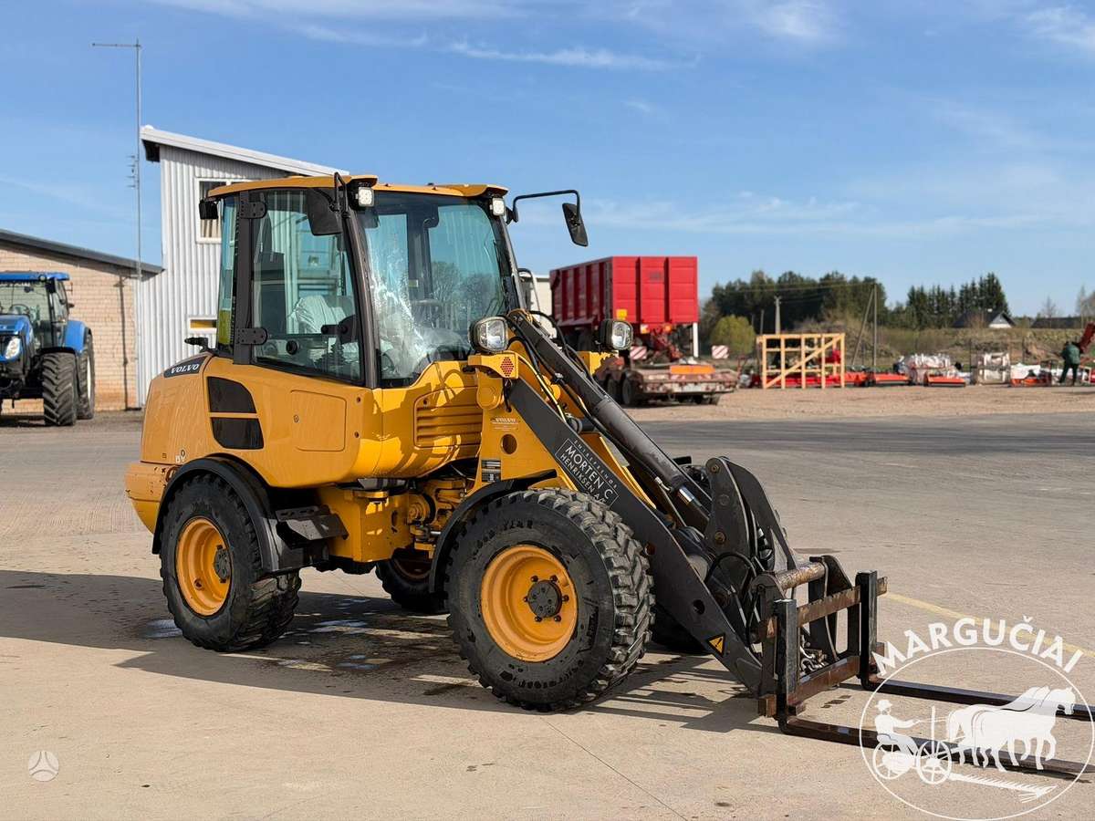 Volvo L25F, 49 AG, самоходные погрузчики