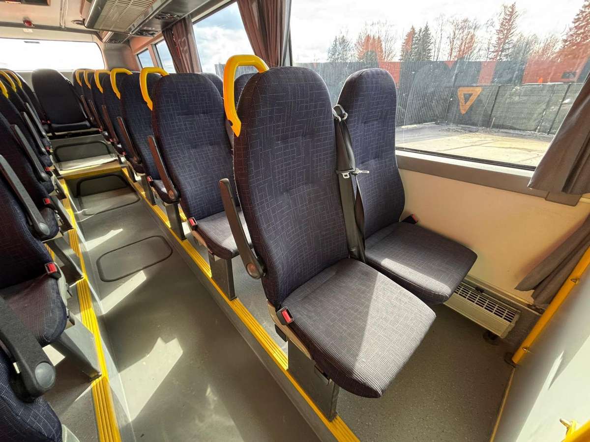 Volvo B8RLE 8900 4x2, miesto