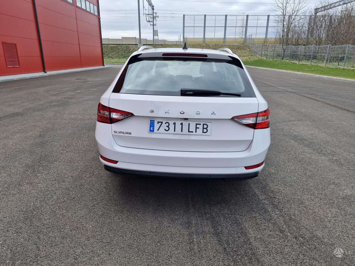 Škoda Superb - 5