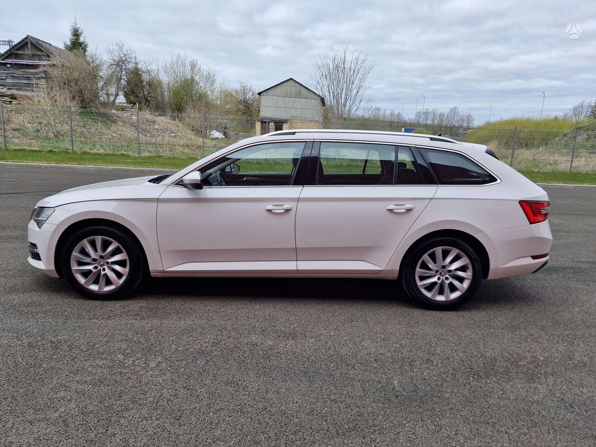 Škoda Superb - 7