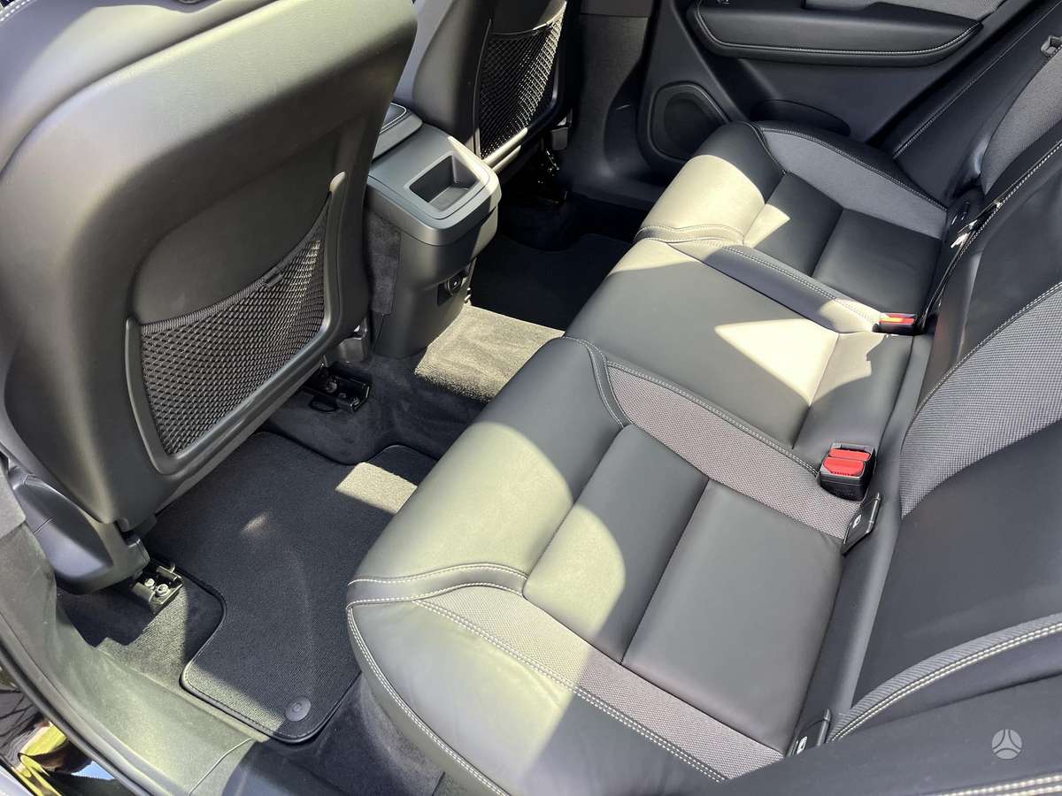 Volvo XC60 - 11