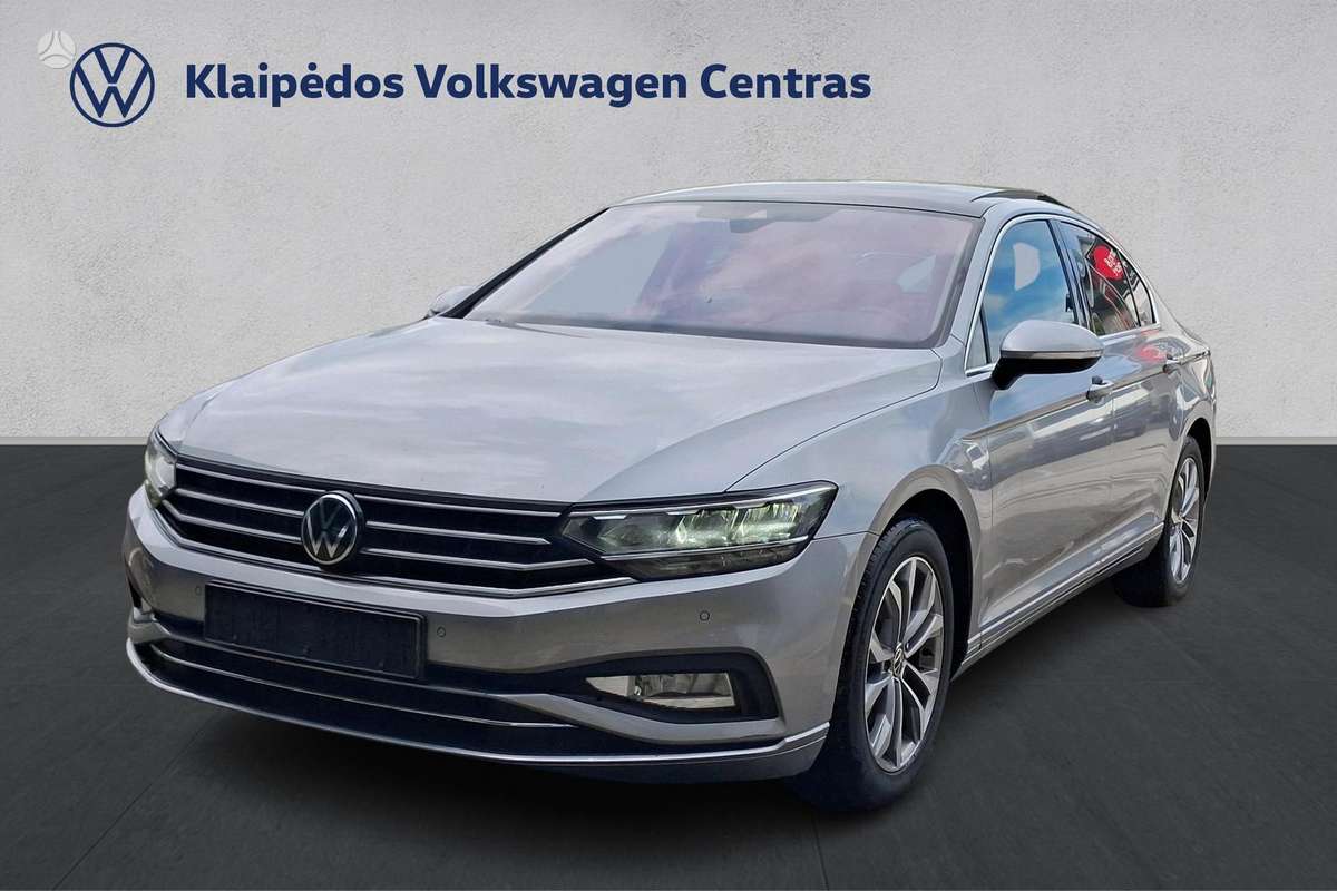 Volkswagen Passat - 1