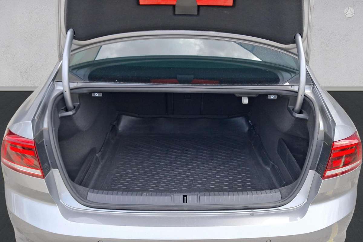 Volkswagen Passat - 7