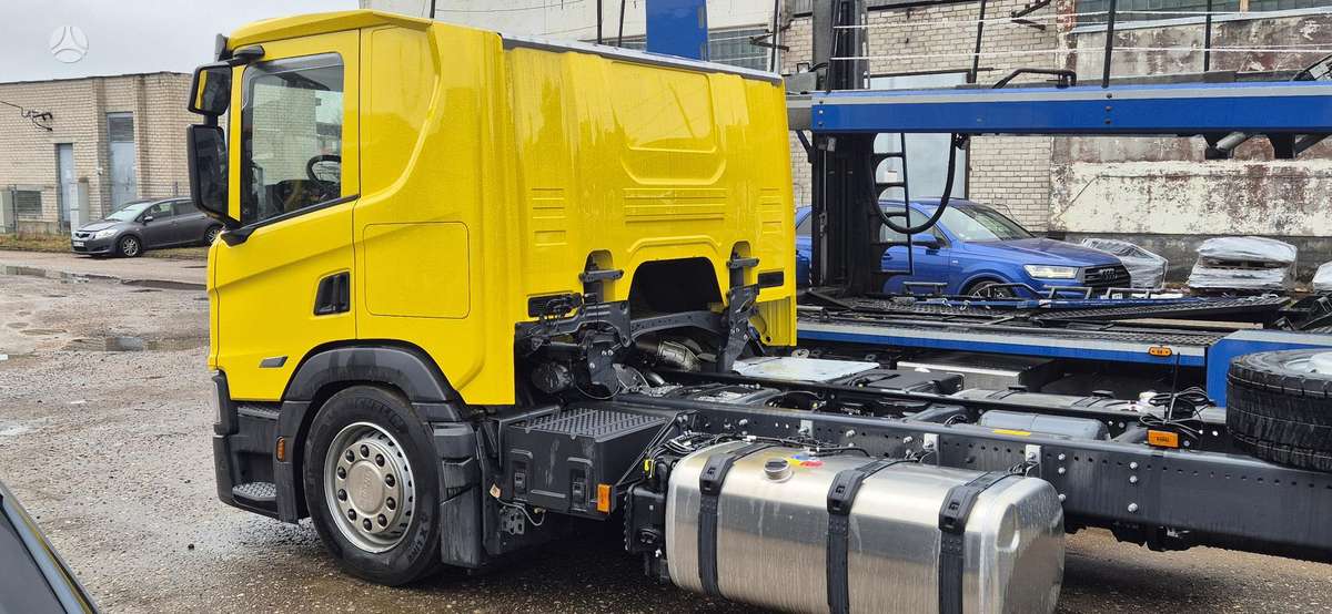 Scania P460, cab-chassis trucks