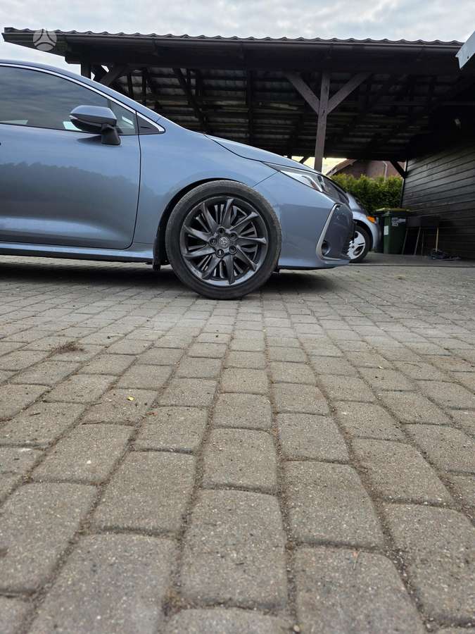 Toyota Corolla, light alloy, R17