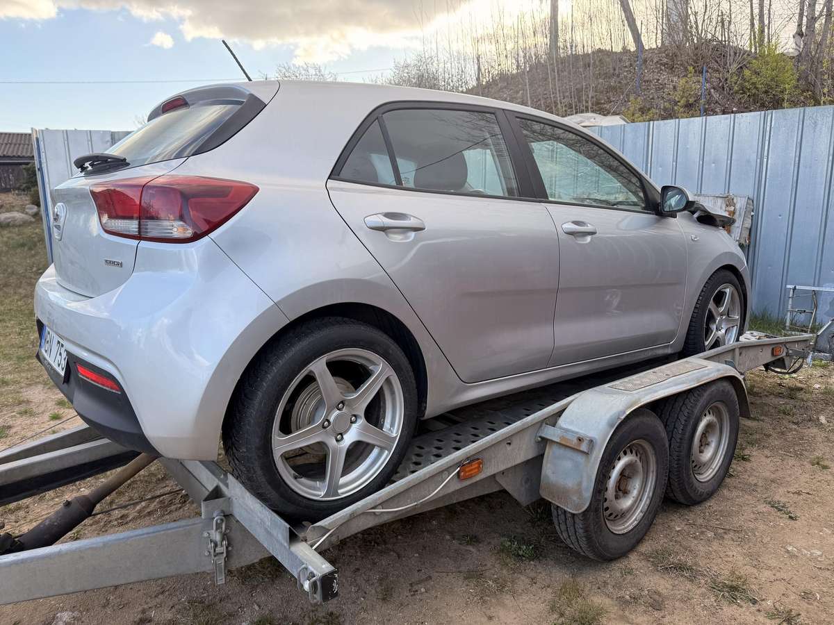 Kia Rio, 1.4 l., Хэтчбек