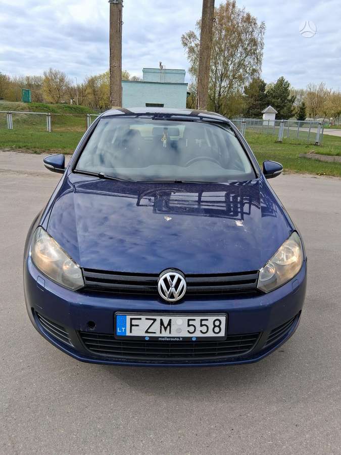 Volkswagen Golf - 2