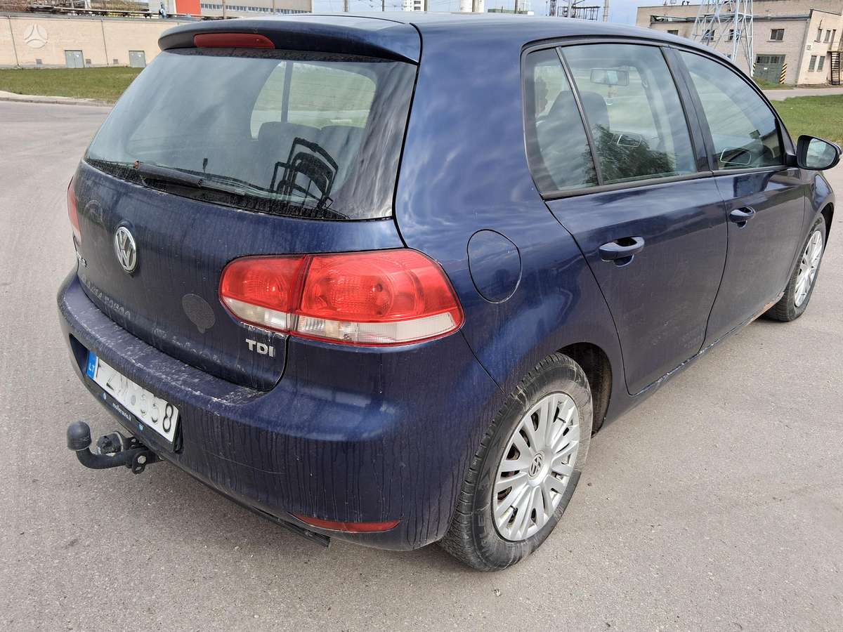 Volkswagen Golf - 5