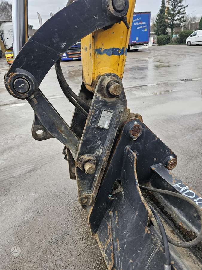 JCB Hydradig 110W, excavator