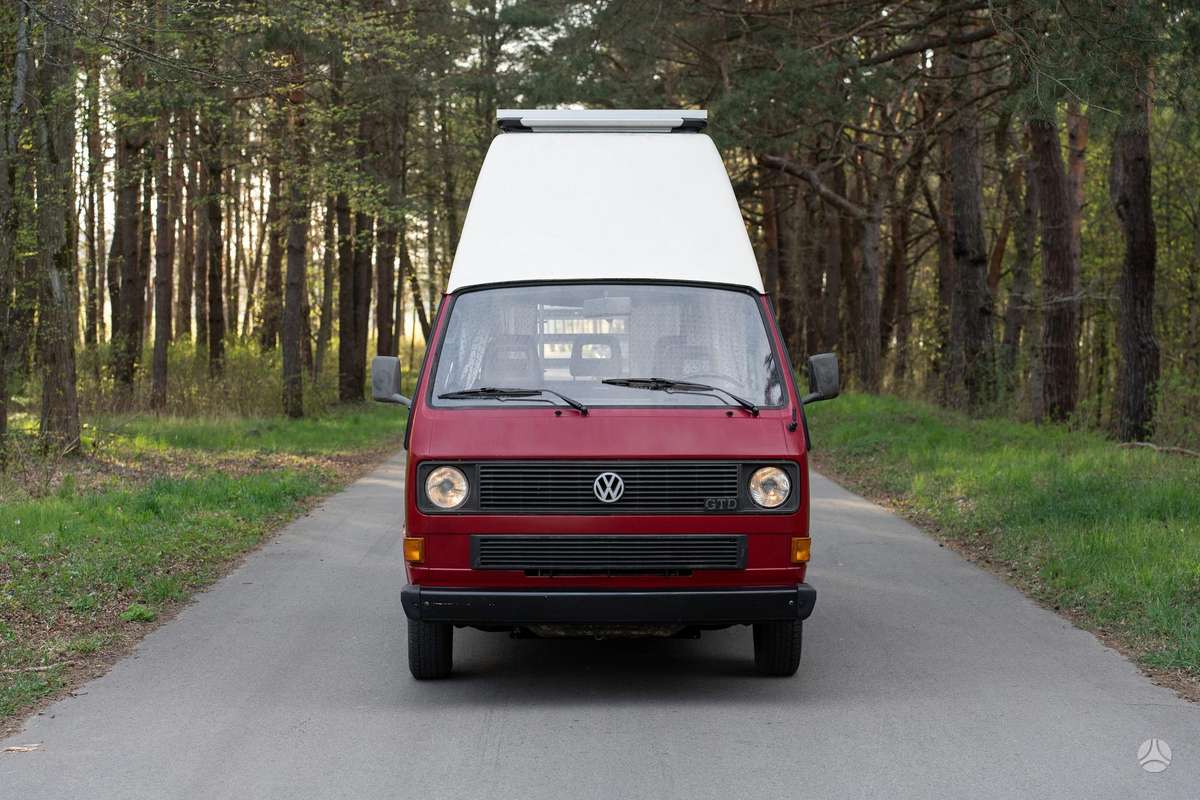 Volkswagen Transporter - 2