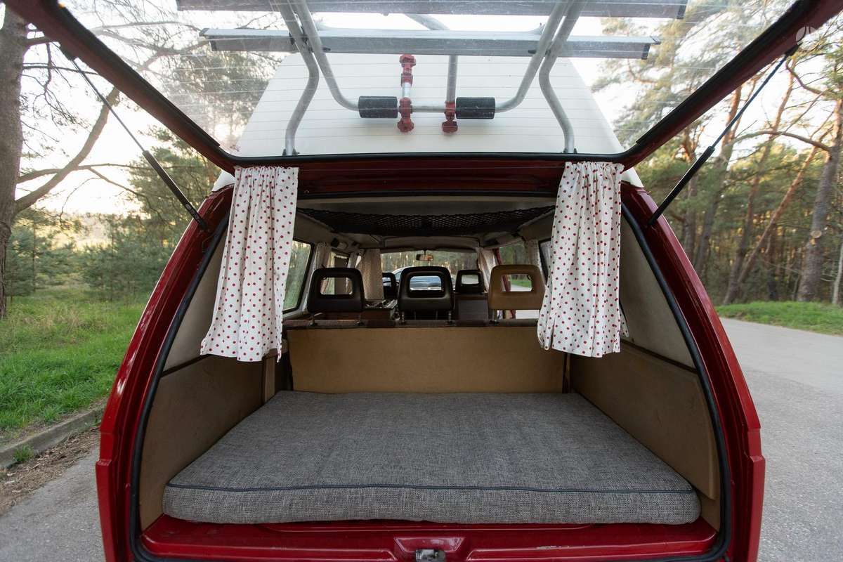 Volkswagen Transporter - 11