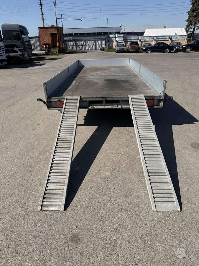 Respo, automašīnas piekabes