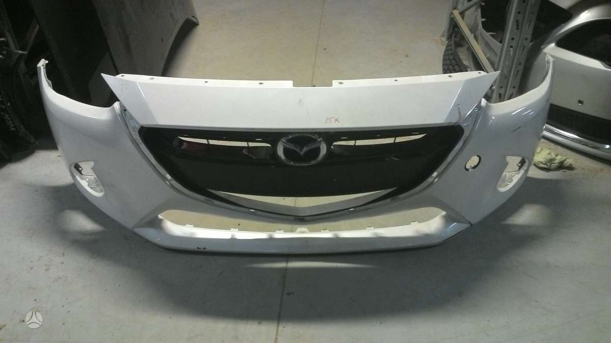Mazda 2 kėbulo dalys