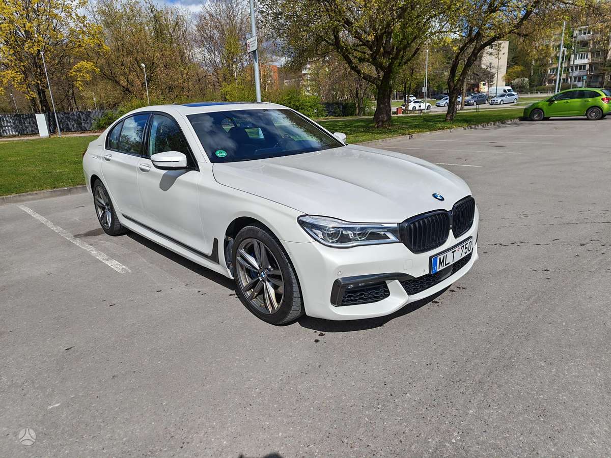 BMW 750, 3.0 l., Седан