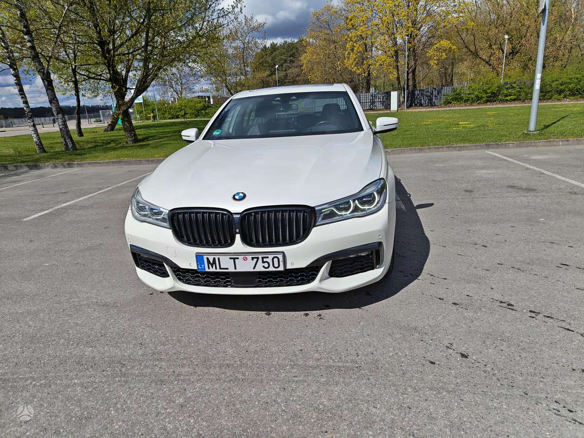 BMW 750, 3.0 l., Седан