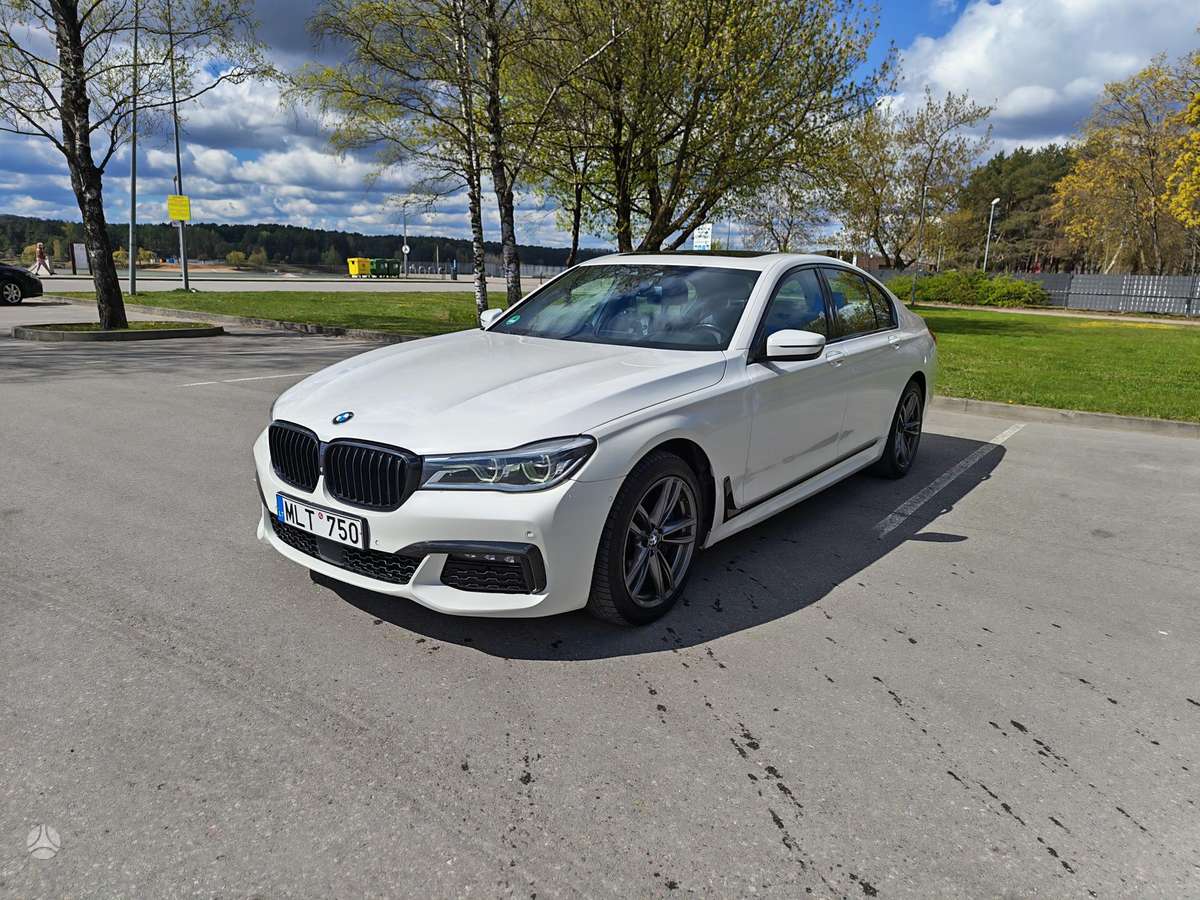 BMW 750, 3.0 l., Седан