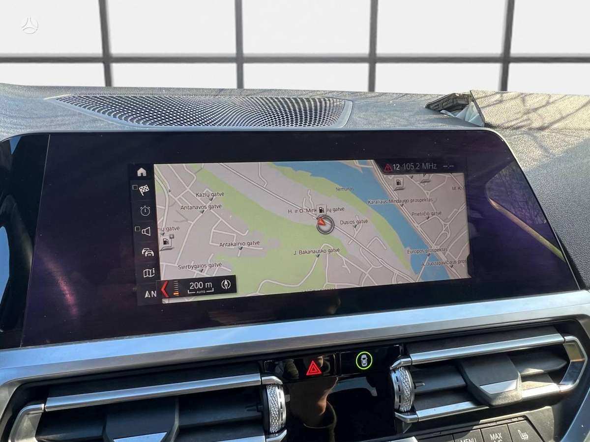 BMW 320, 2.0 l., Седан