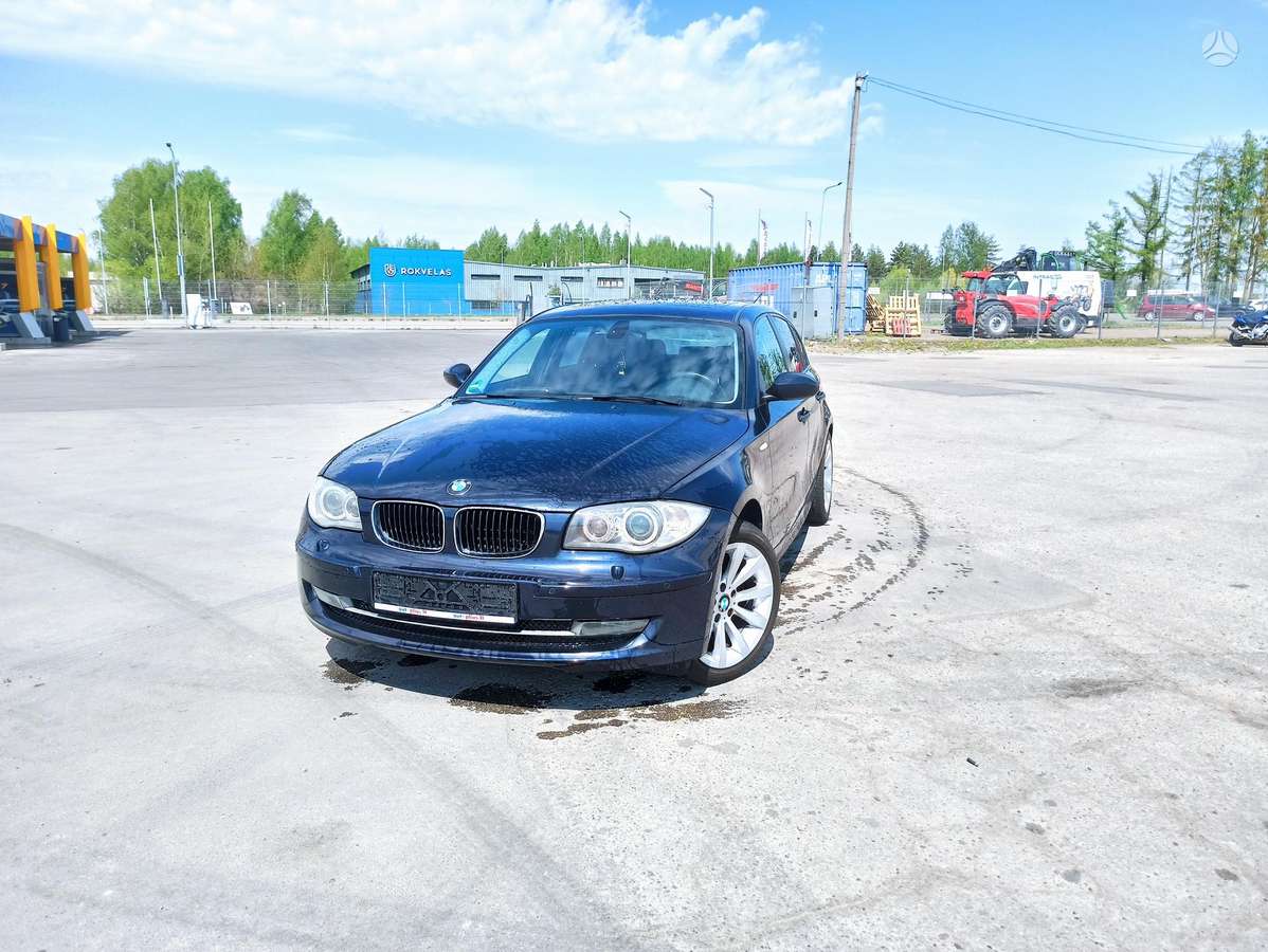 BMW 118, 2.0 l., hatchback