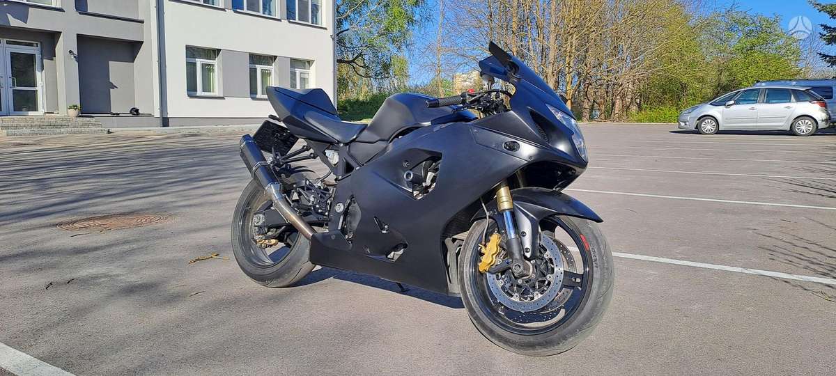 Suzuki GSX-R 750cc, superbikes