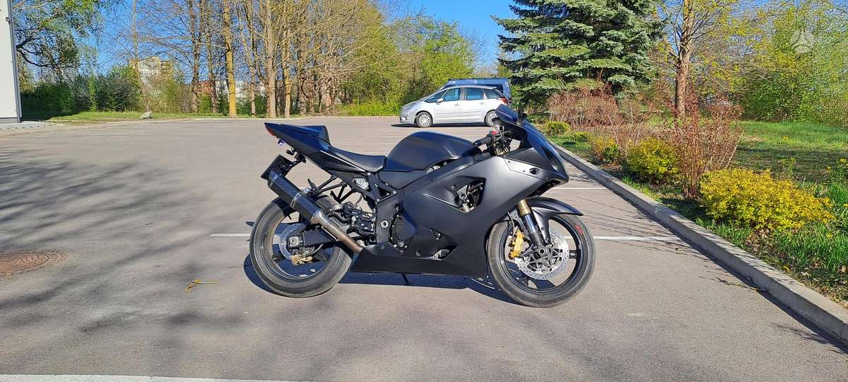Suzuki GSX-R 750cc, superbikes