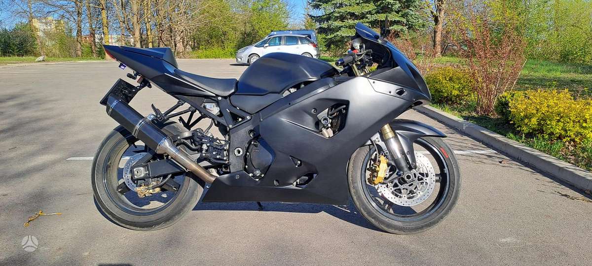 Suzuki GSX-R 750cc, superbikes