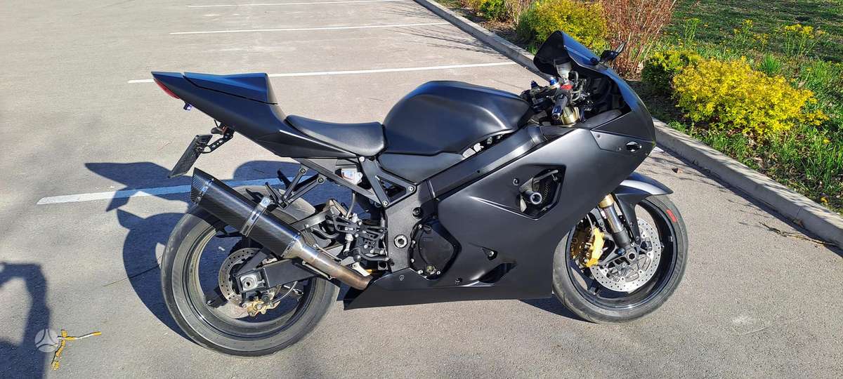 Suzuki GSX-R 750cc, superbikes