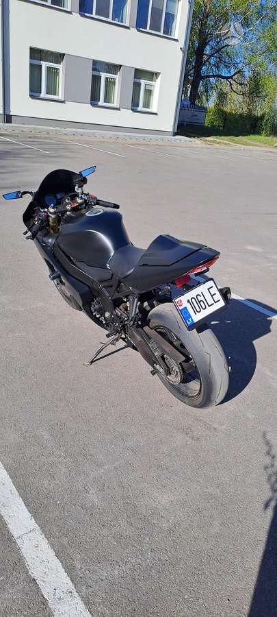 Suzuki GSX-R 750cc, superbikes