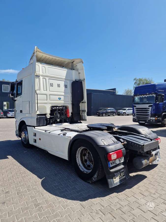 DAF XF 460, double sleeper