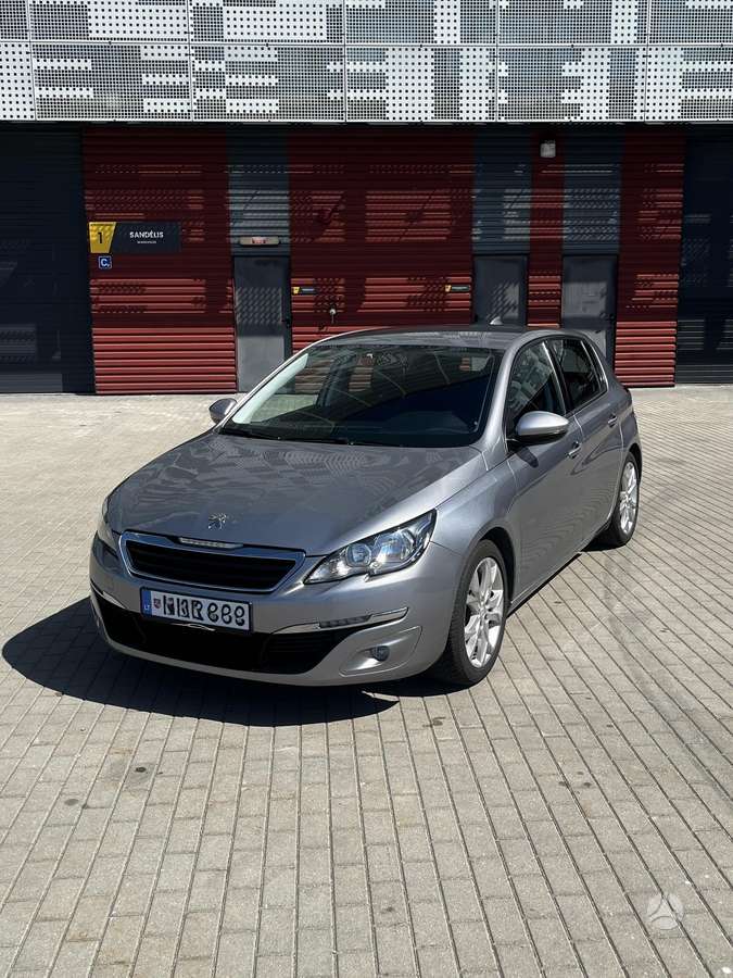 Peugeot 308, 1.2 l., hatchback