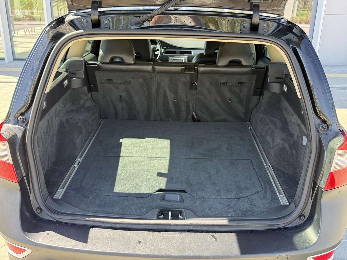 Volvo XC70, 2.4 l., Универсал