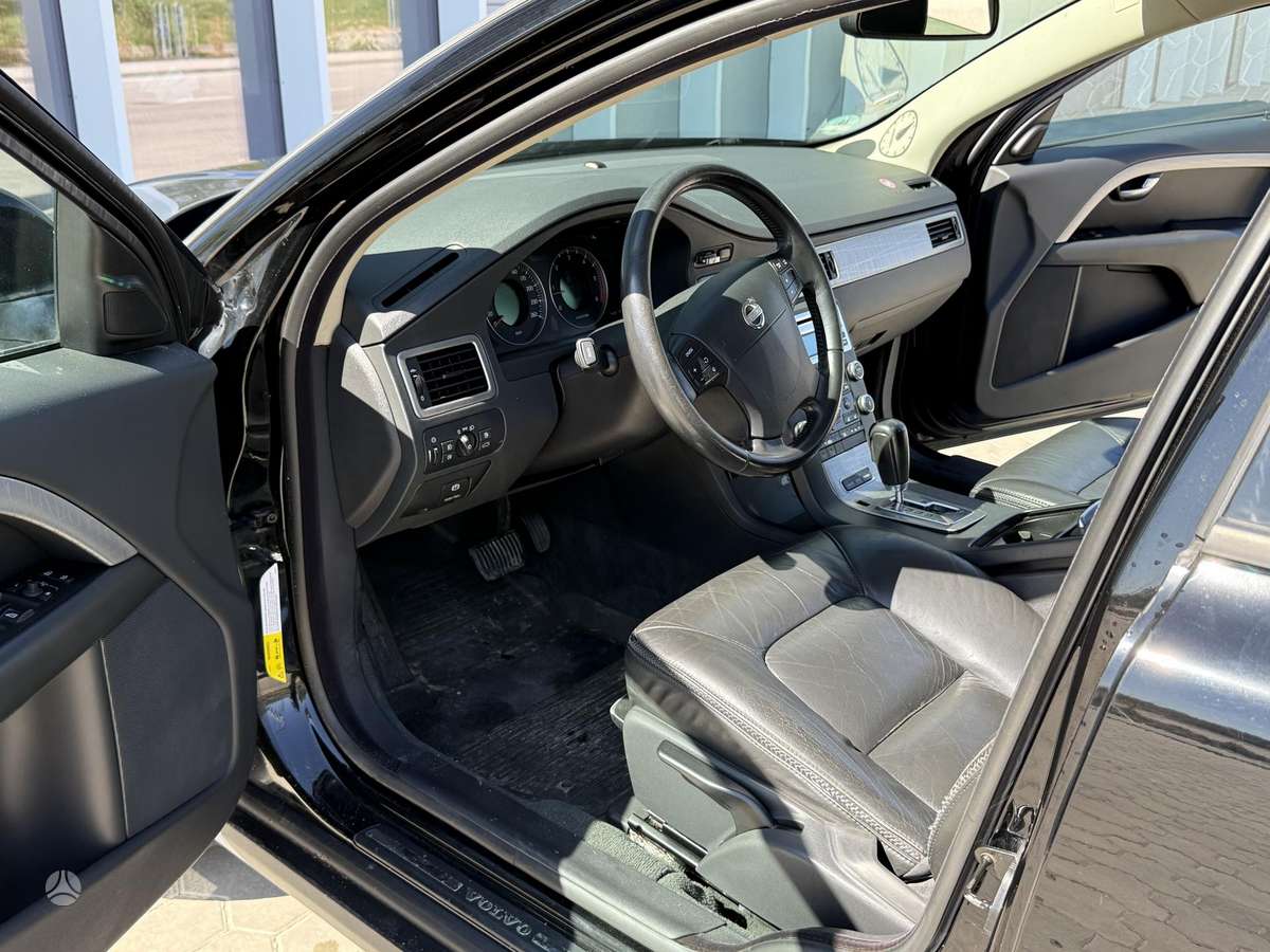 Volvo XC70, 2.4 l., Универсал