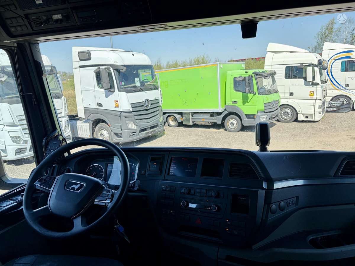 MAN TGX 26.470 ACC+, double sleeper