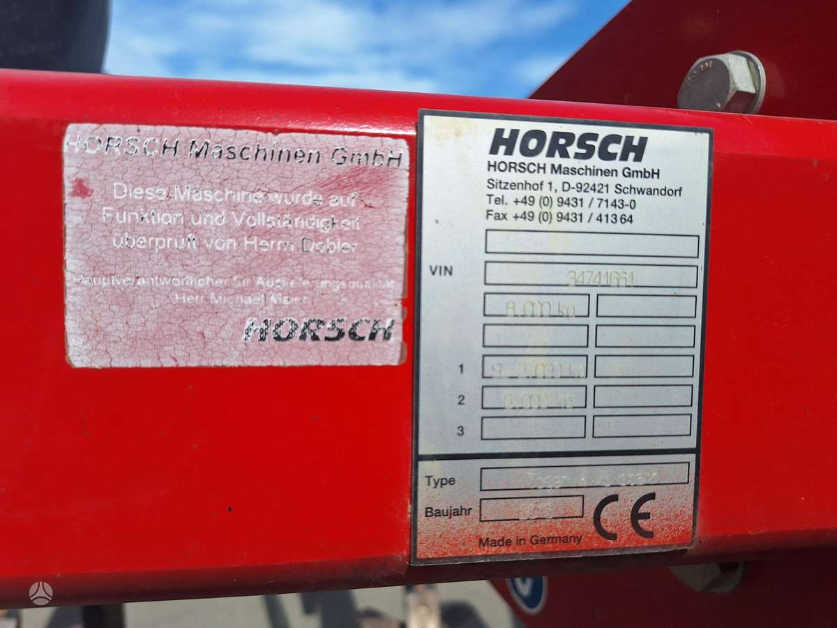 Horsch Tiger 4 AS, scrapers, scrubbers