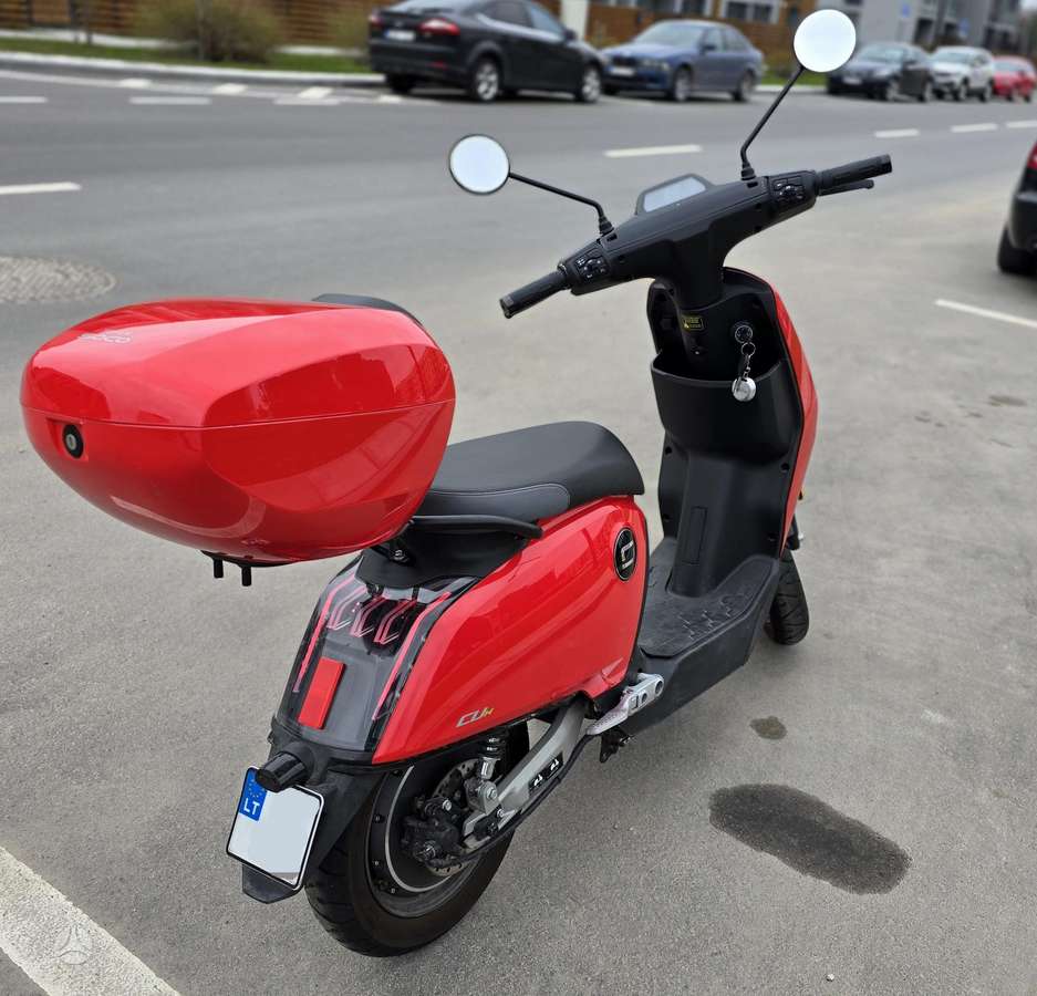 Super Soco/Vmoto CUx, мотороллеры / мопеды