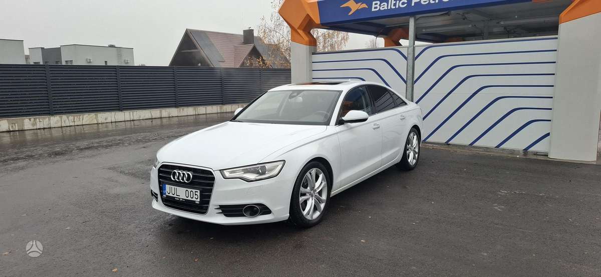 Audi A6, 3.0 l., saloon / sedan