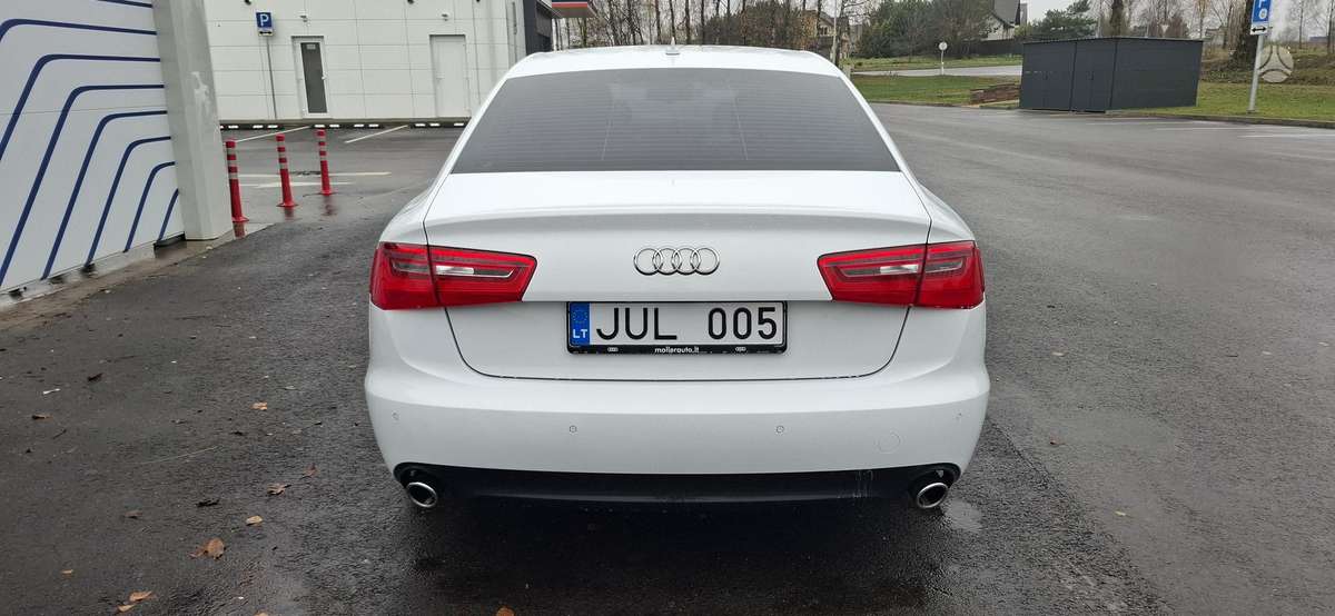 Audi A6, 3.0 l., saloon / sedan