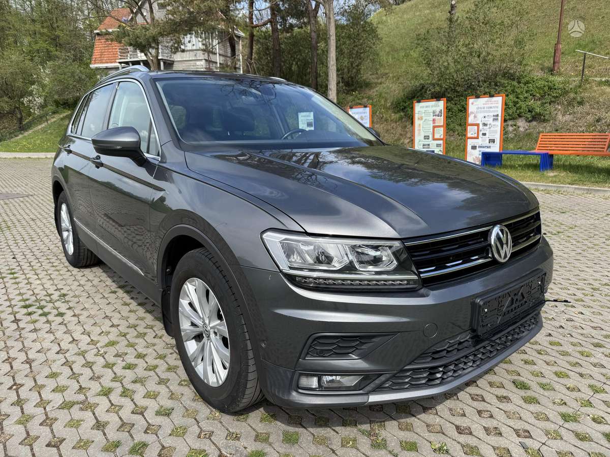 Volkswagen Tiguan - 4