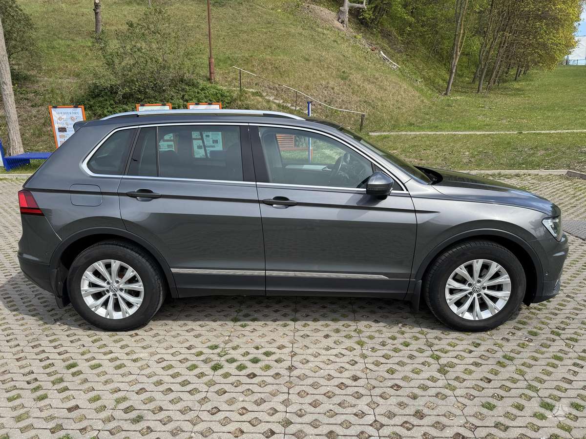 Volkswagen Tiguan - 5