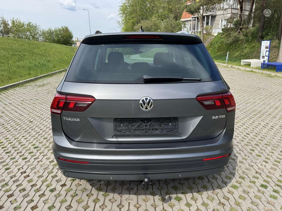 Volkswagen Tiguan - 7