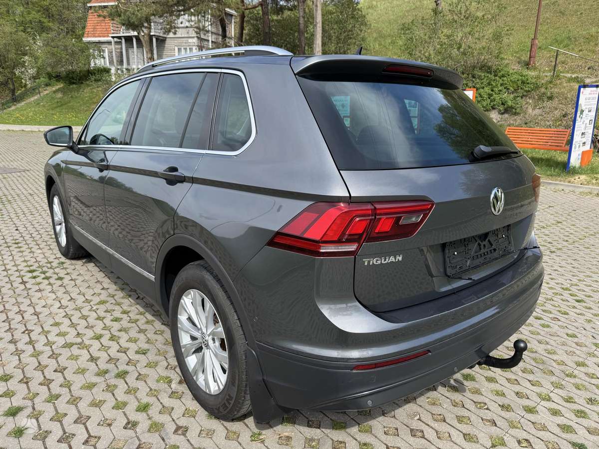 Volkswagen Tiguan - 8