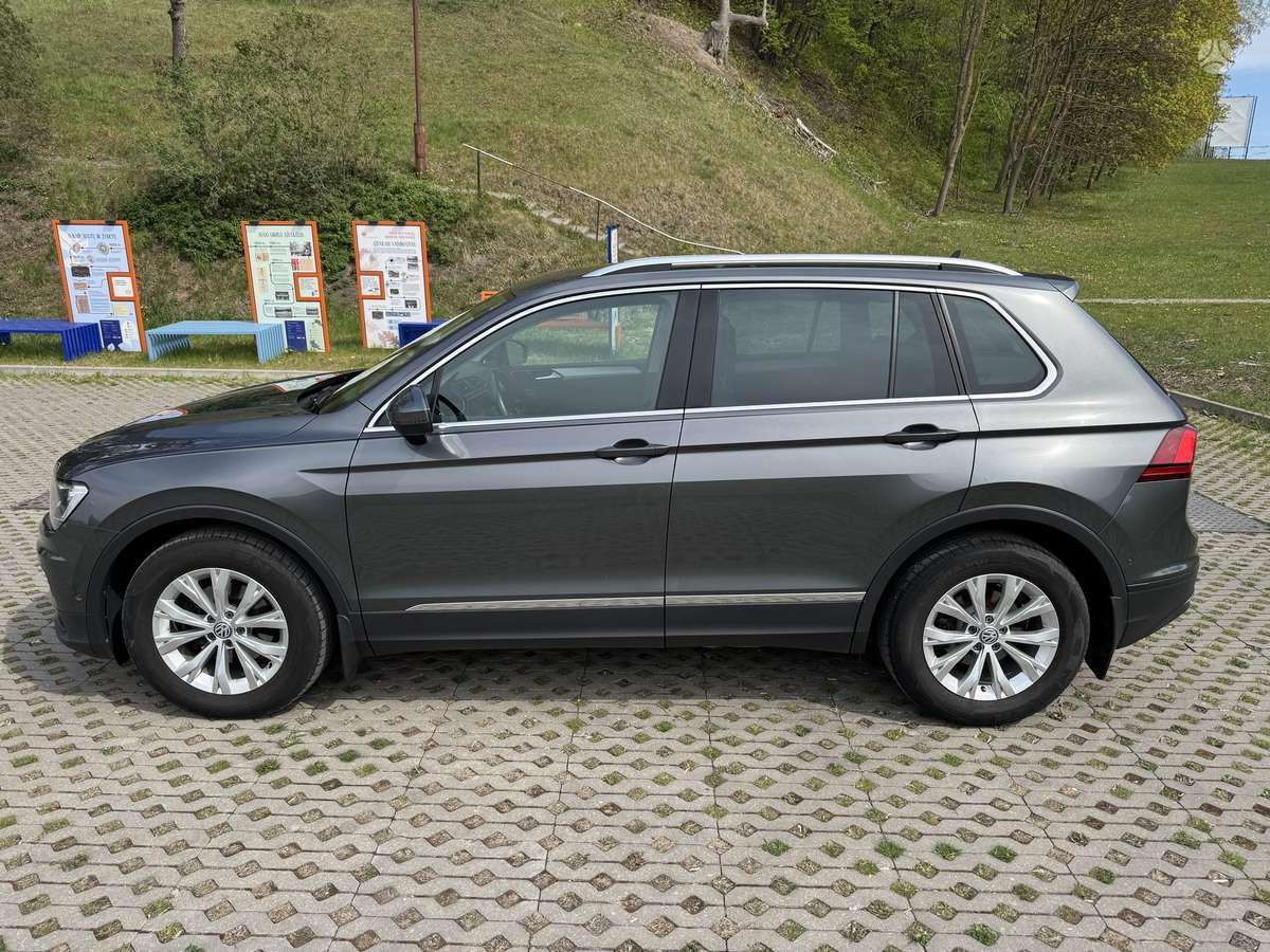 Volkswagen Tiguan - 9