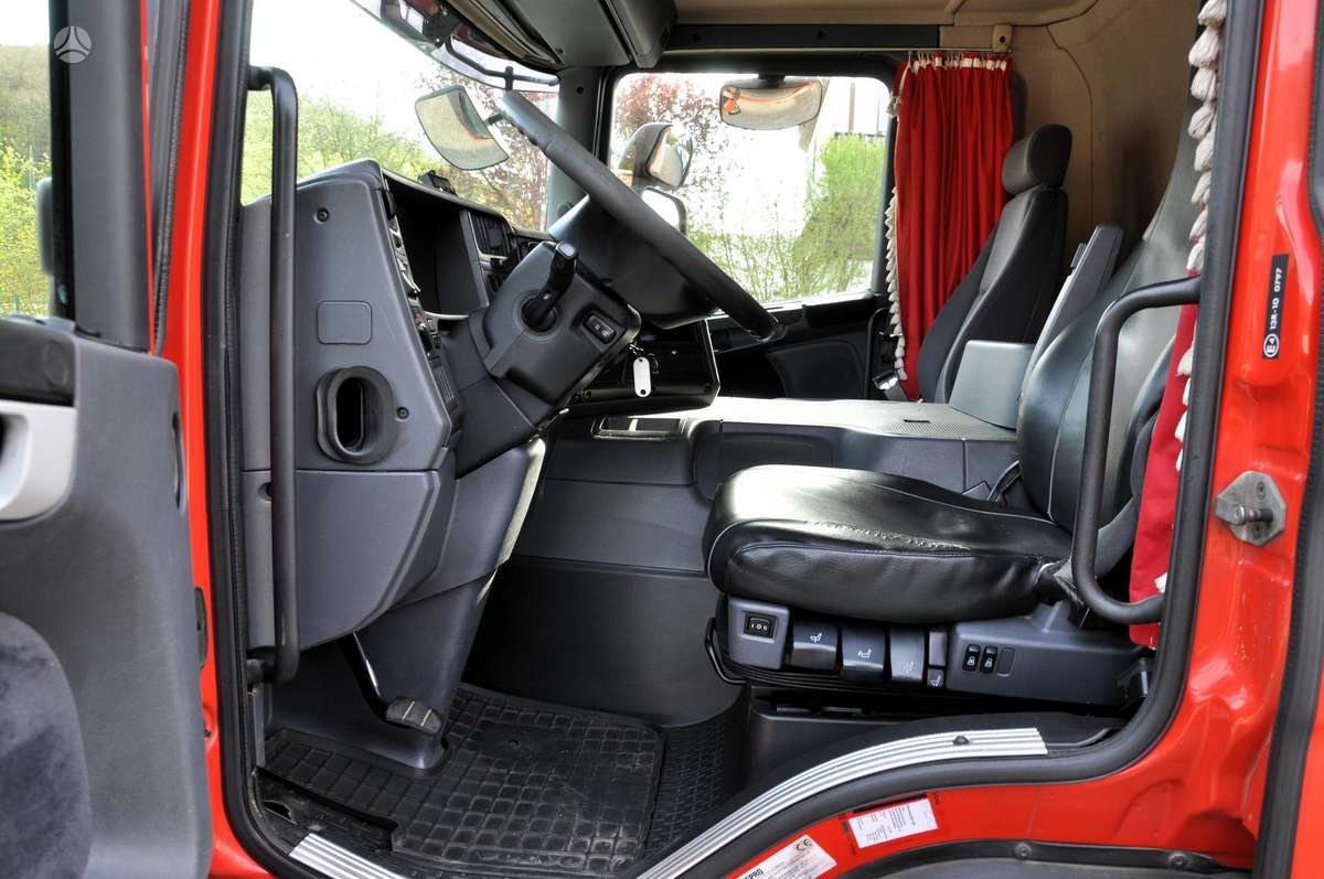 Scania P230, box trucks / box vans