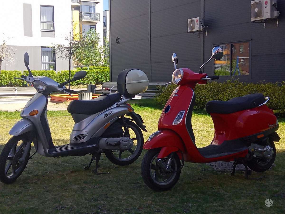 Piaggio Vespa 50cc, scooters / mopeds