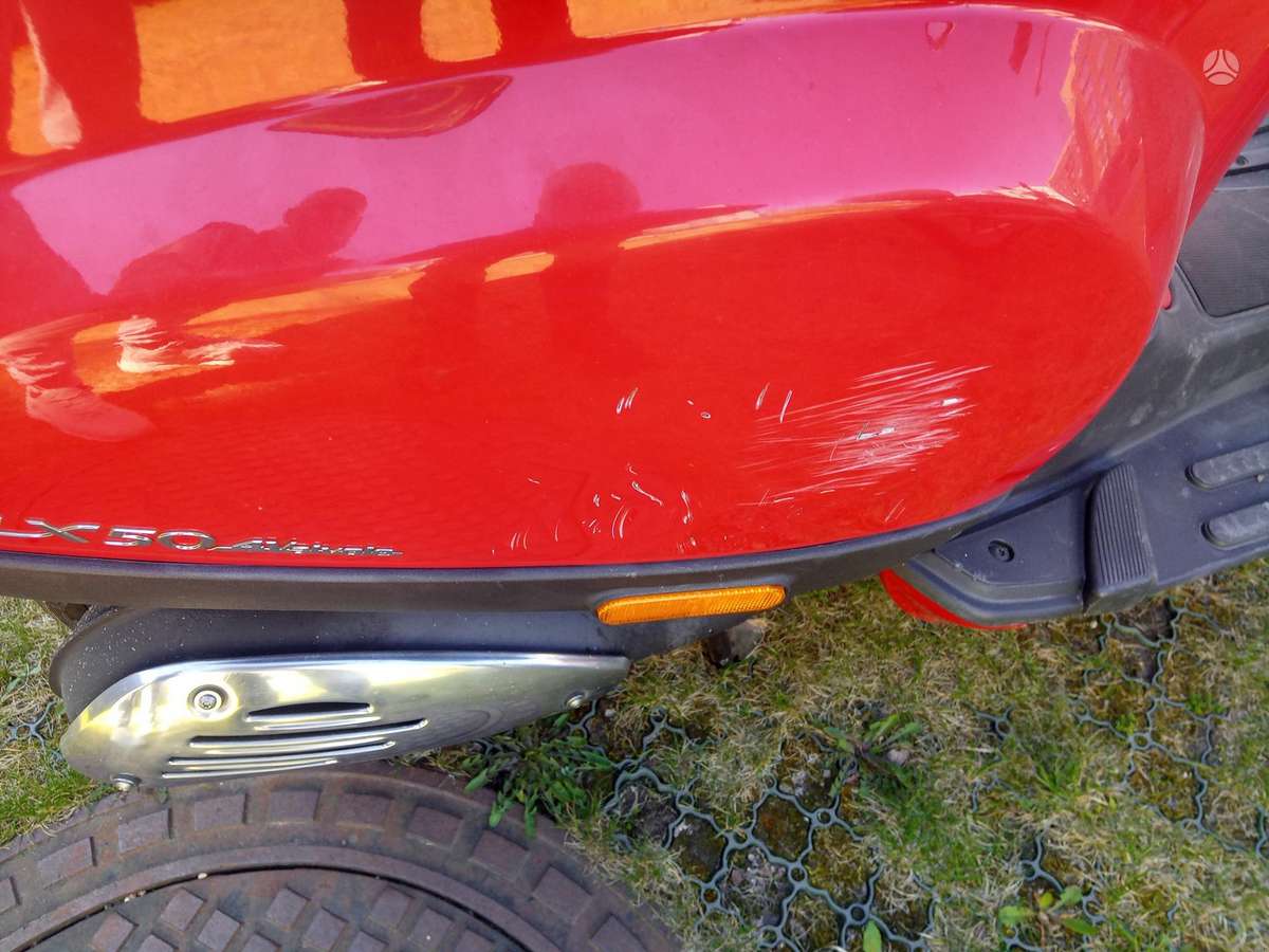 Piaggio Vespa 50cc, motoroleriai / mopedai