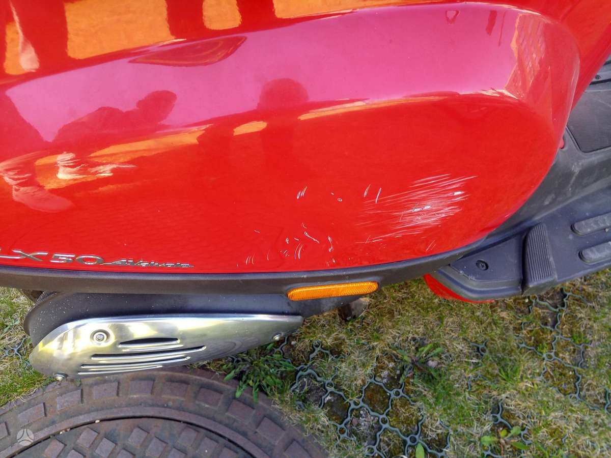 Piaggio Vespa 50cc, scooters / mopeds