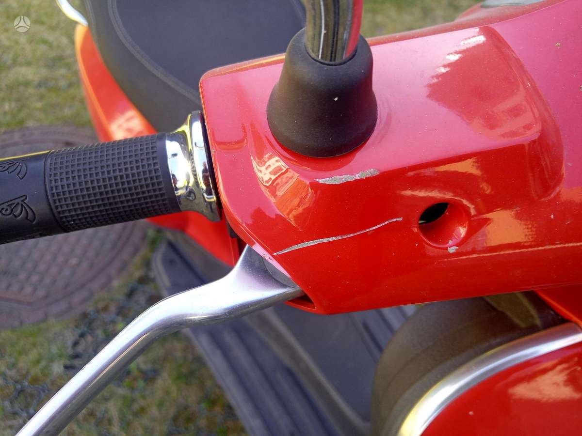 Piaggio Vespa 50cc, motoroleriai / mopedai