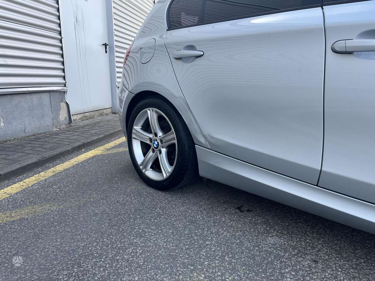 BMW 118, 2.0 l., hatchback